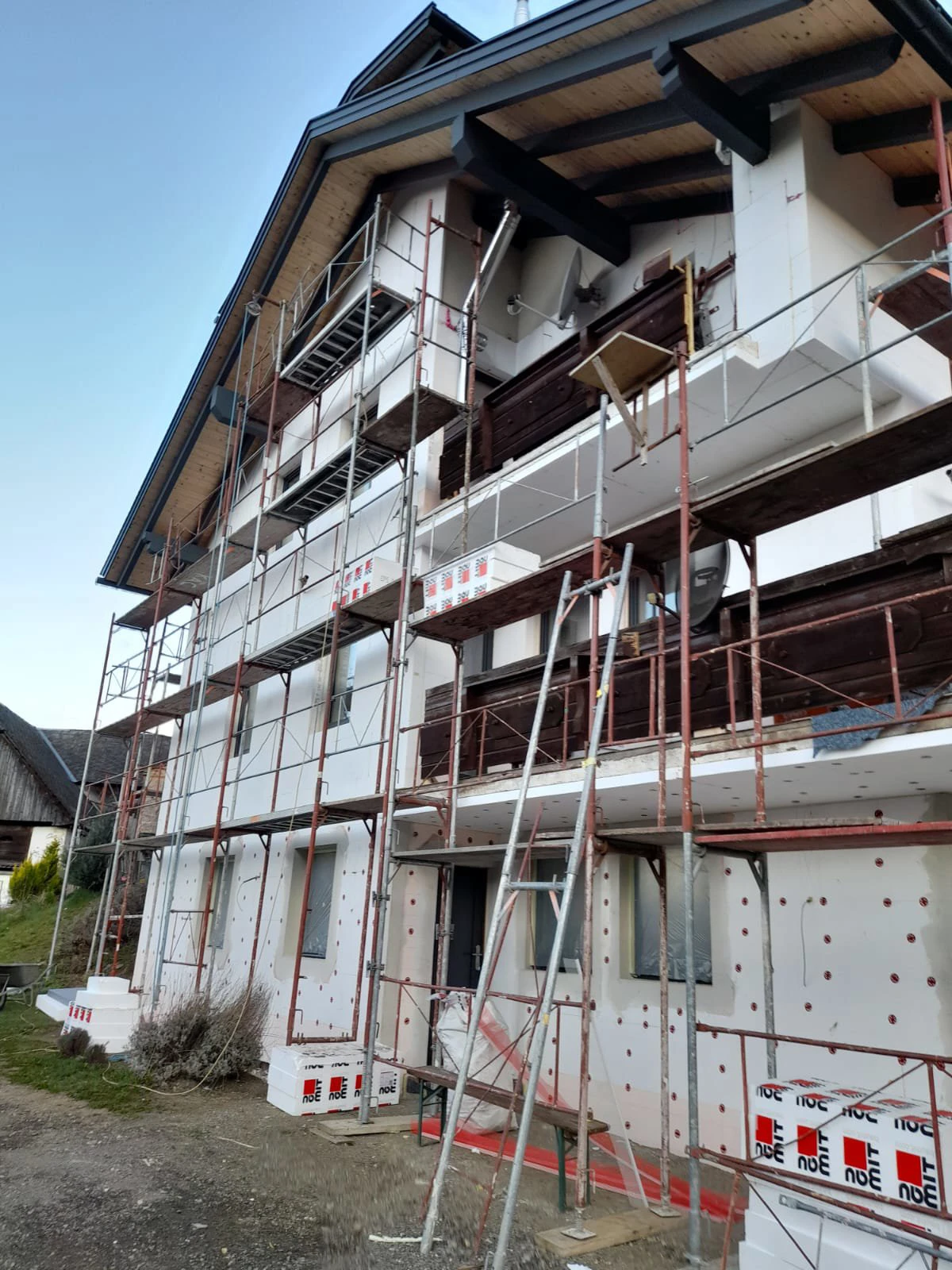 Ländliches Wohnhaus mit thermischer Sanierung - Miniatur 6